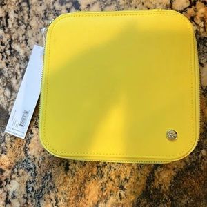 Stoney Clover Lane travel case in Lemon brand new with tags will ship today
